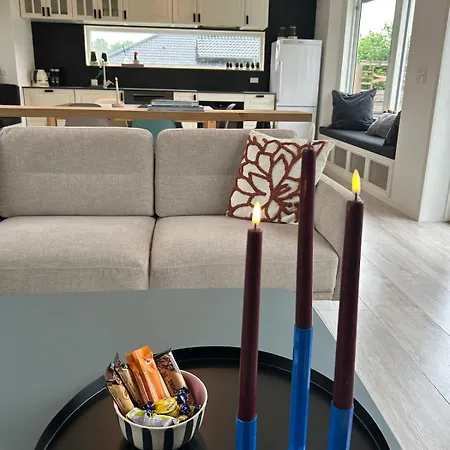 Moderne Hus Taet Pa Fjorden * Skibby