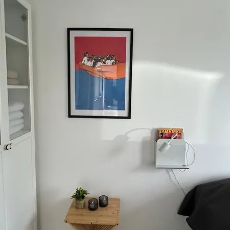 Moderne Hus Taet Pa Fjorden *